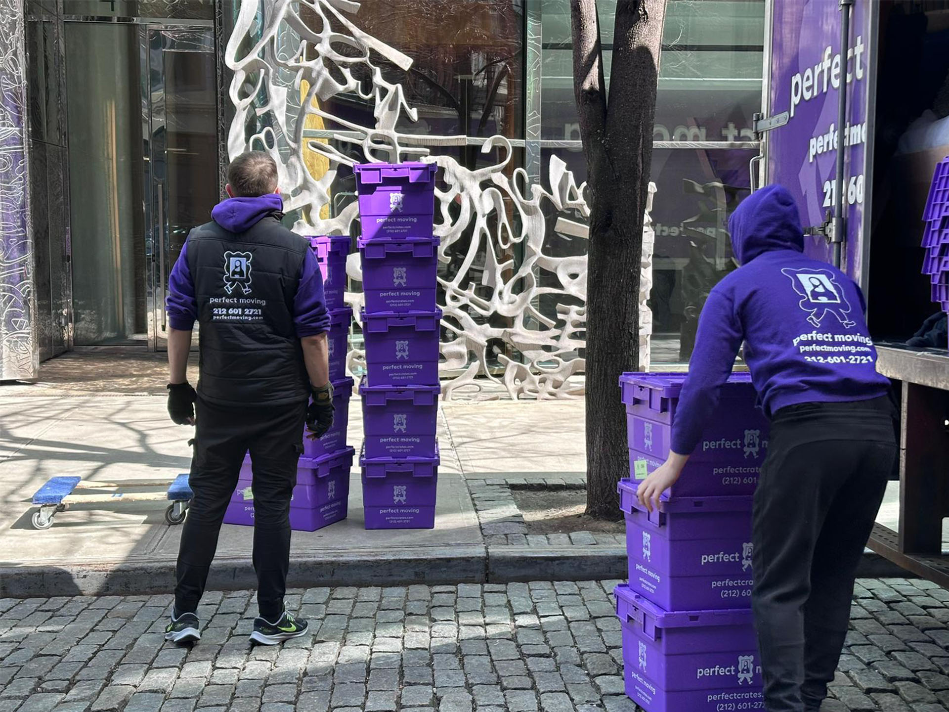 Why Hiring Local NYC Movers Saves Time & Money